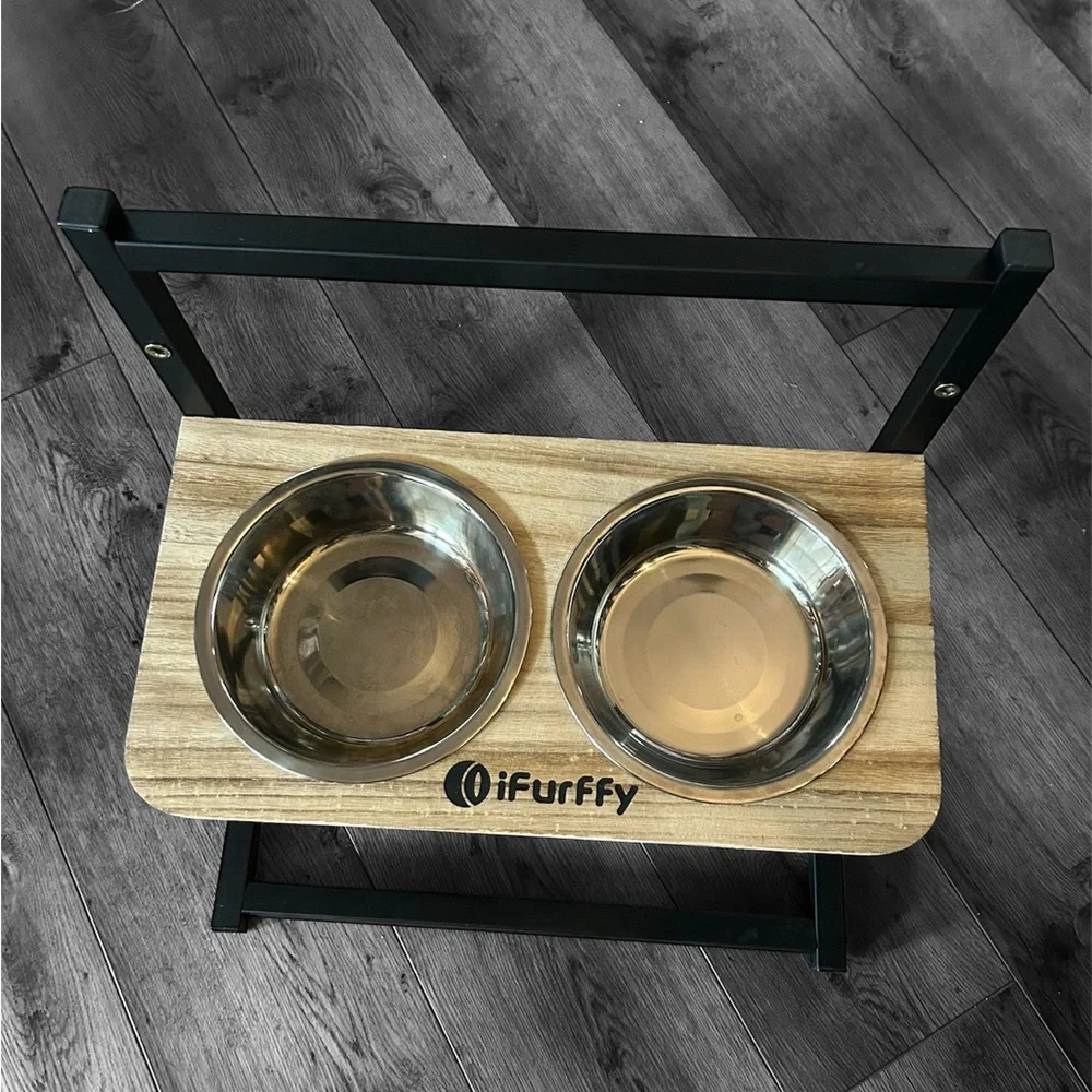 Elevated Pet Feeder with Stainless Steel Bowls